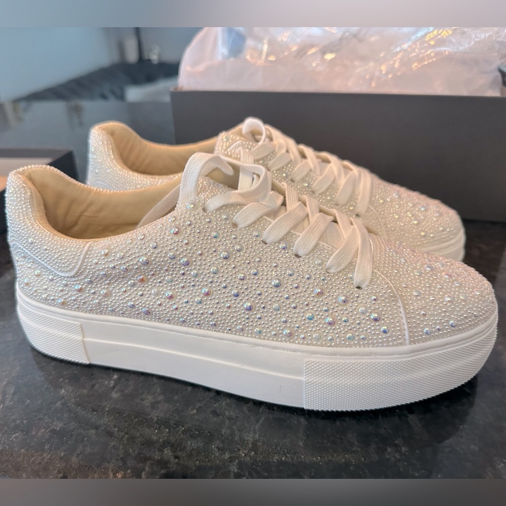 Betsy Johnson Platform Shoes (Ivory Pearl)